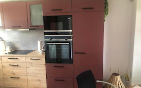 Sehr Schoene Ufernahe Ebenerdige Ferienwohnung Pura Vida Auf Der Halbinsel Scheid